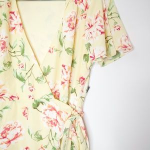 NWT Lulus Yellow Floral Wrap Maxi Dress Size S